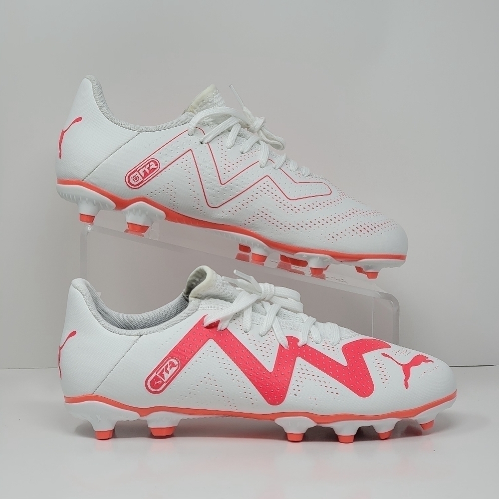 Puma Future Play FG/AG Youth Size 6.5 Soccer Cleats White/Pink 107388-01 New